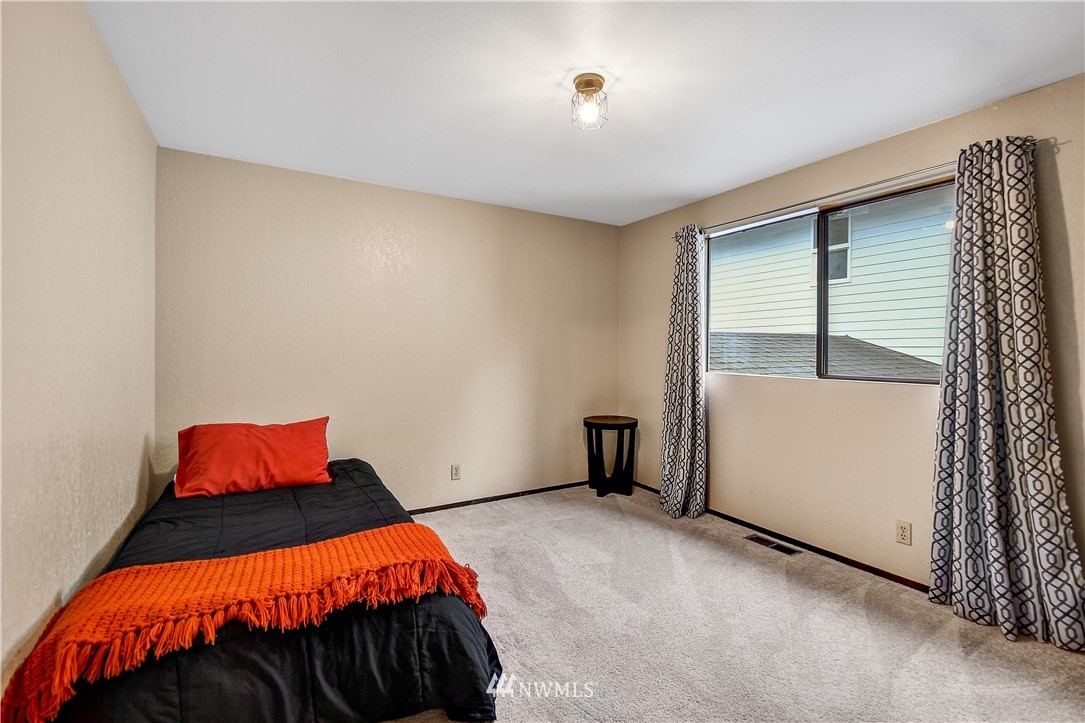 22217 61st Avenue Southeast Bothell, WA 98021 - Photo 25 of 37