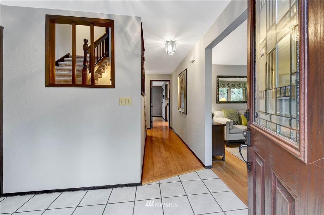 22217 61st Avenue Southeast Bothell, WA 98021 - Photo 4 of 37