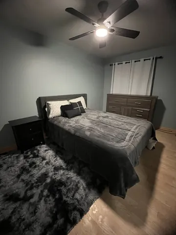 $250,000 | 1687 Williamsburg Court, Unit B, Wheaton, IL 60189