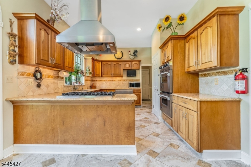 38 Larsen Road Ringoes, NJ 08551 - Photo 16 of 49