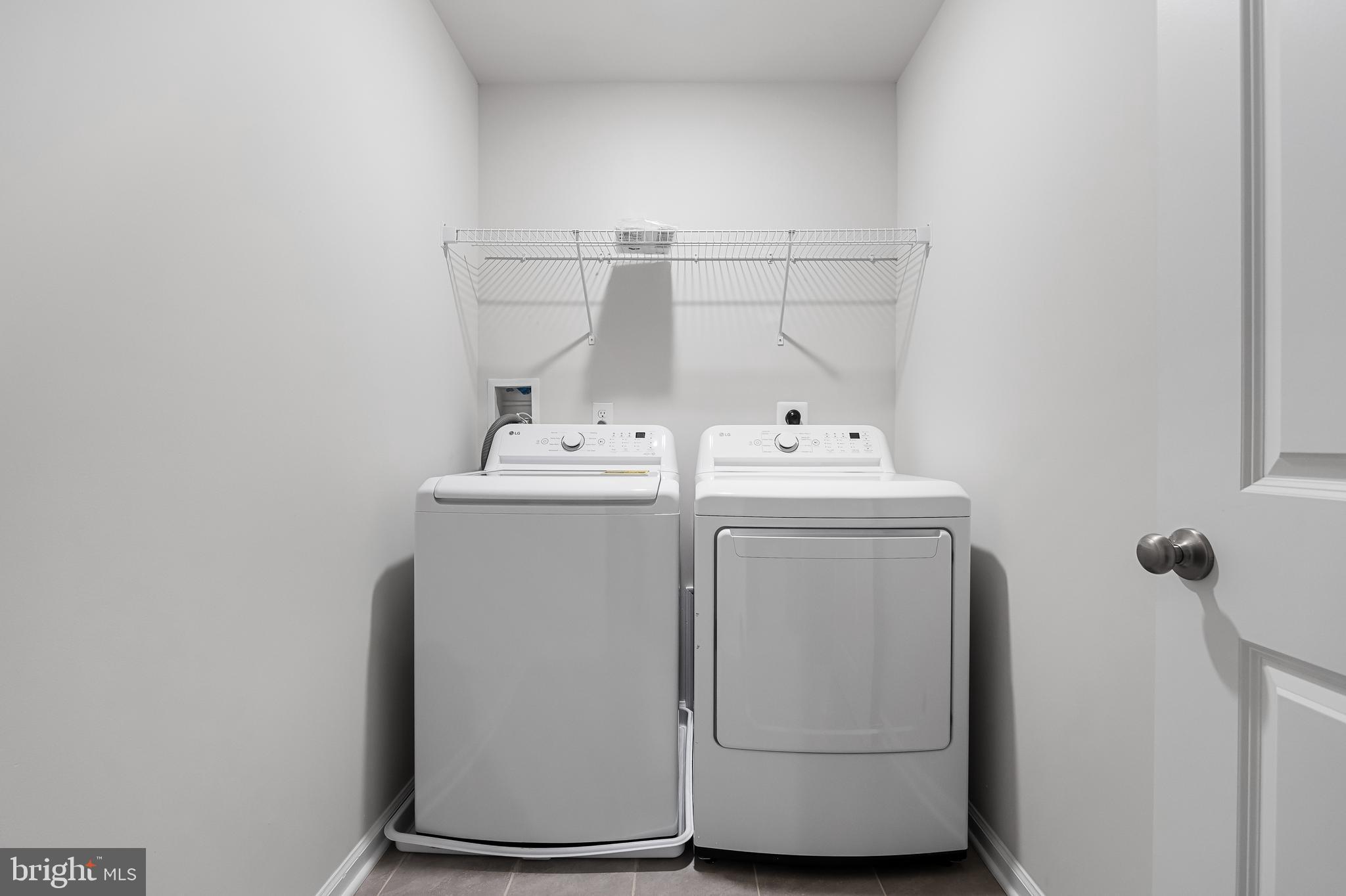 10 Sisters Farmstead Road Mount Laurel, NJ 08054 - Photo 27 of 35 a utility room with dryer and washer