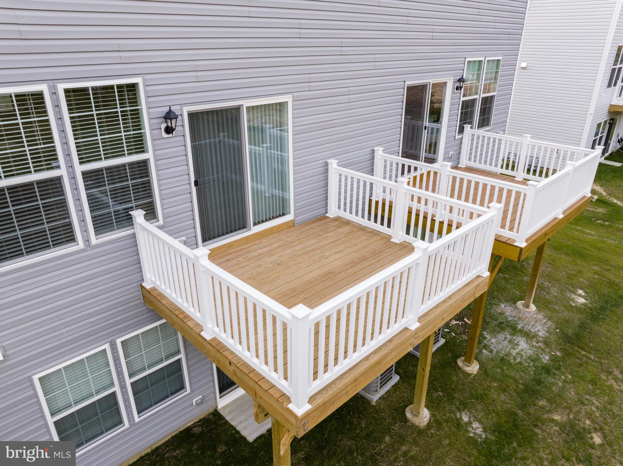 10 Sisters Farmstead Road Mount Laurel, NJ 08054 - Photo 33 of 35 a view of a balcony with deck