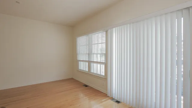 $3,500 | 4 Chelsea Court, Unit 4, Atlantic City, NJ 08401