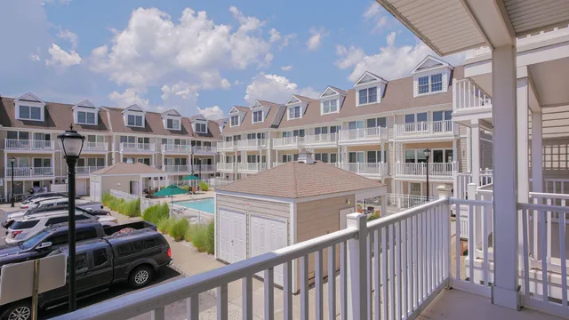 $3,500 | 4 Chelsea Court, Unit 4, Atlantic City, NJ 08401