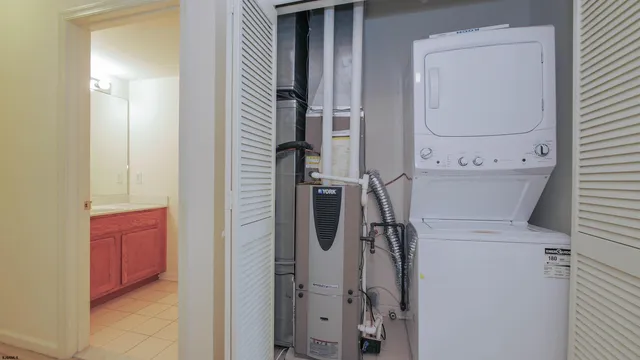 $3,500 | 4 Chelsea Court, Unit 4, Atlantic City, NJ 08401