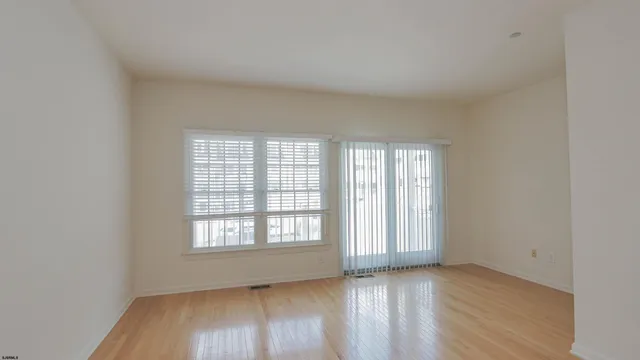 $3,500 | 4 Chelsea Court, Unit 4, Atlantic City, NJ 08401