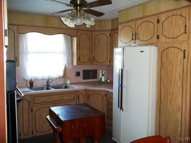 2534 Gap View Road Slatington, PA 18080 - Photo 7 of 31 Gallery Image 7