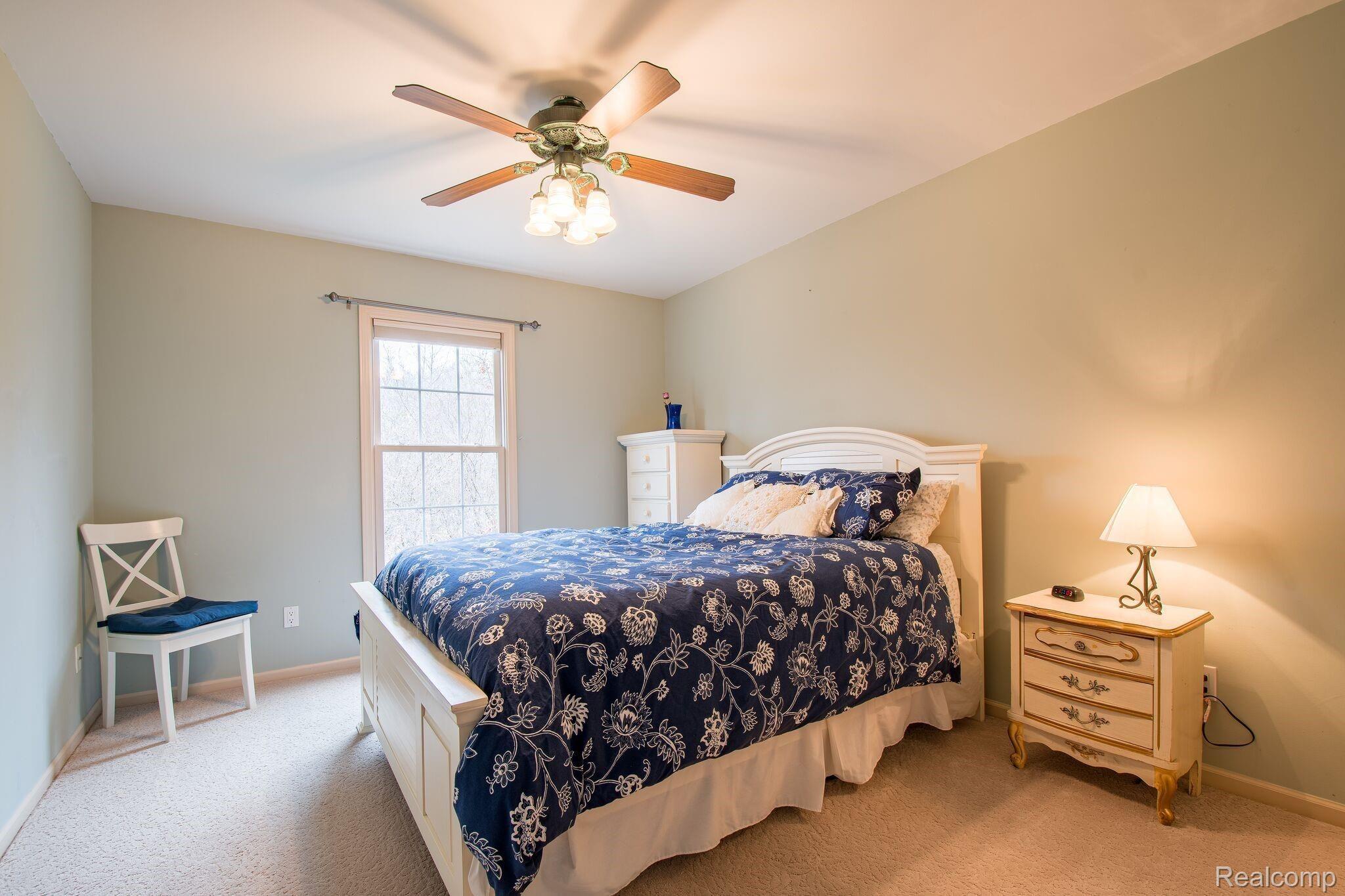 46475 Inverness Road Canton, MI 48188 - Photo 24 of 29 UdmlTUbg.jpeg