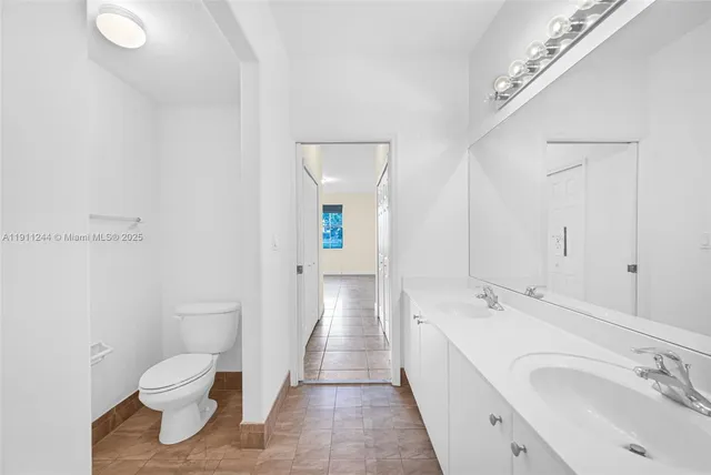 $3,100 | Fountainebleau, Miami, FL 33172