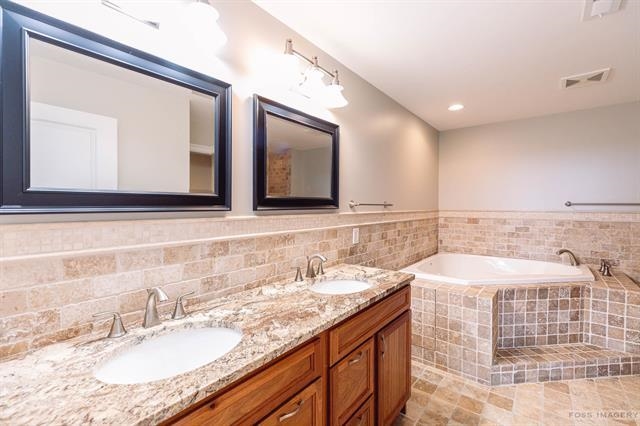 625 North Segoe Road Madison, WI 53705 - Photo 6 of 19