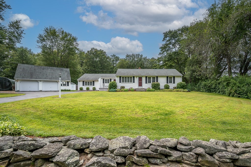 11 8 Lots Road Sutton, MA 01590 - Photo 1 of 39