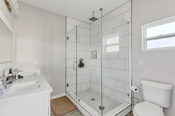 $415,000 | 109 North Super Street, Houston, TX 77011