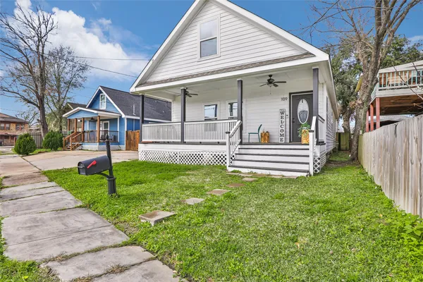 $415,000 | 109 North Super Street, Houston, TX 77011