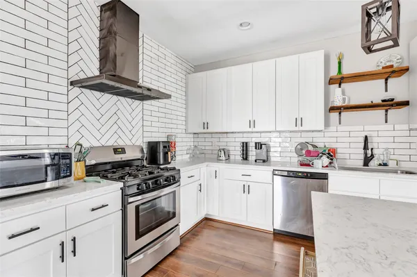 $415,000 | 109 North Super Street, Houston, TX 77011