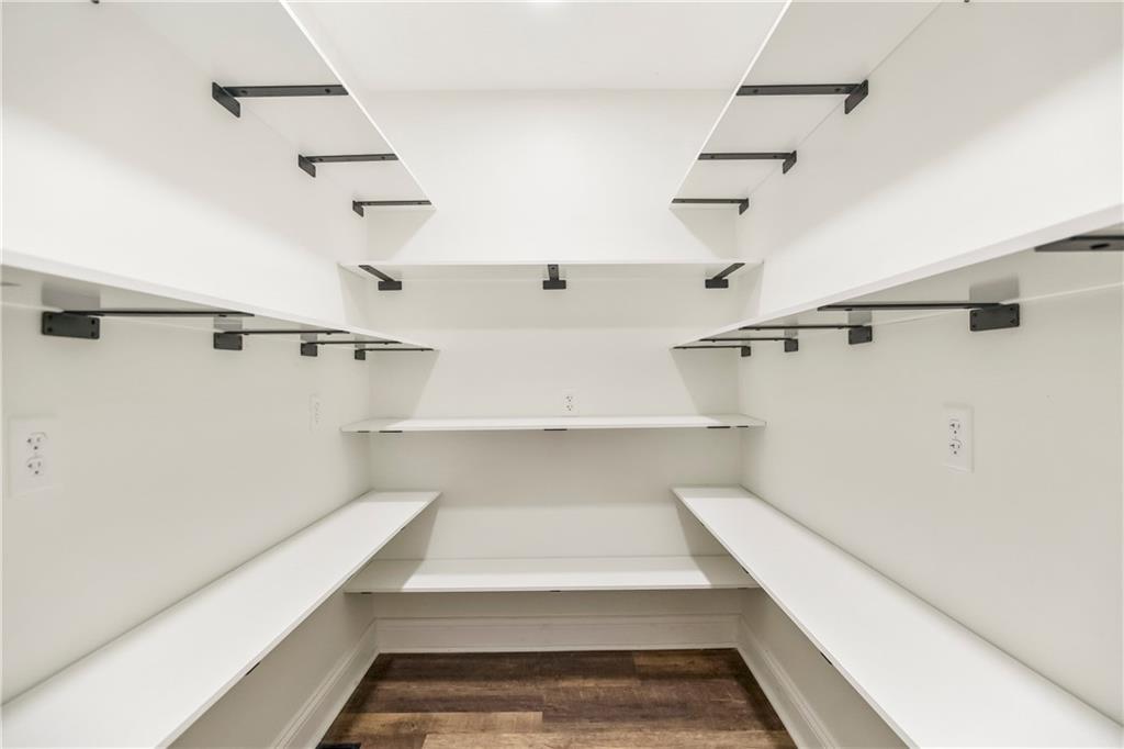 20513 Lowemont Road Easton, KS 66020 - Photo 13 of 34