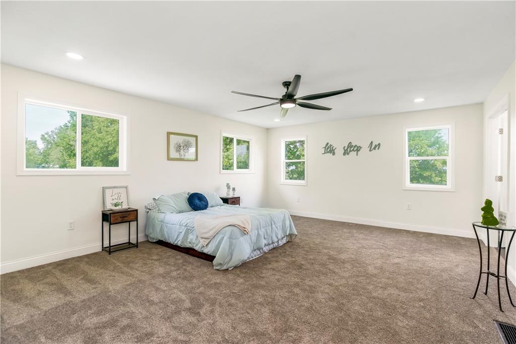 20513 Lowemont Road Easton, KS 66020 - Photo 15 of 34