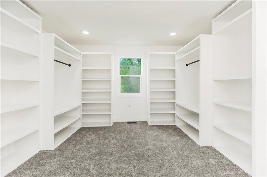 20513 Lowemont Road Easton, KS 66020 - Photo 20 of 34