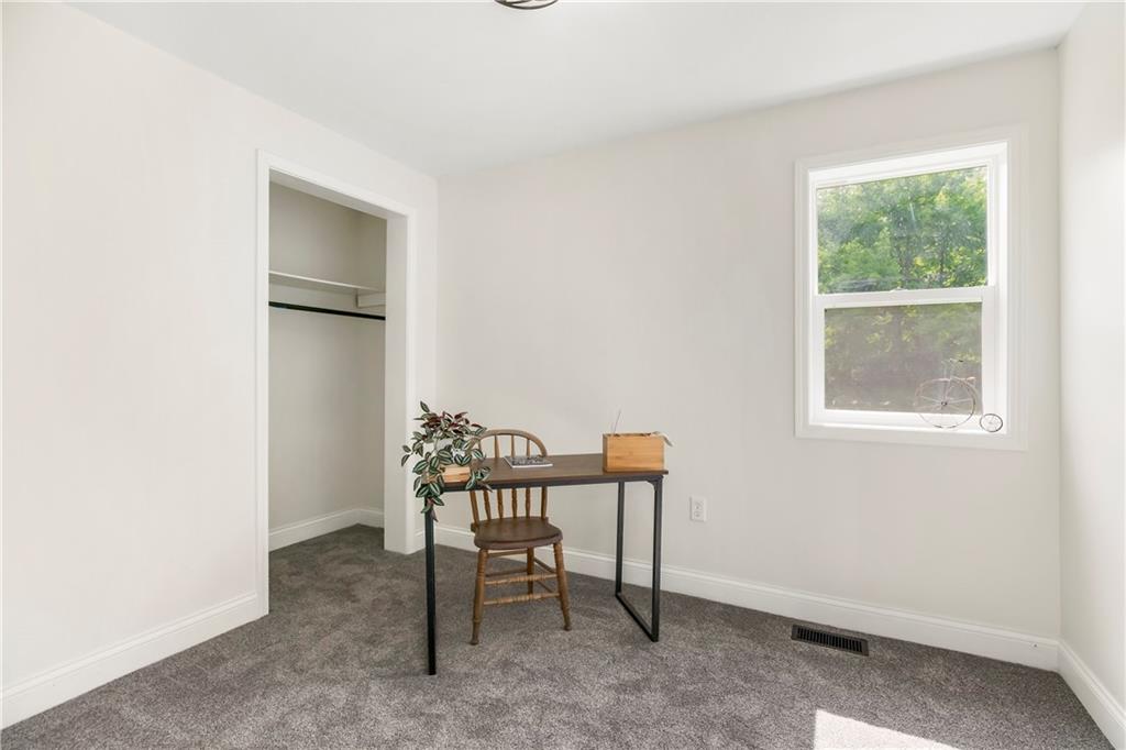 20513 Lowemont Road Easton, KS 66020 - Photo 25 of 34