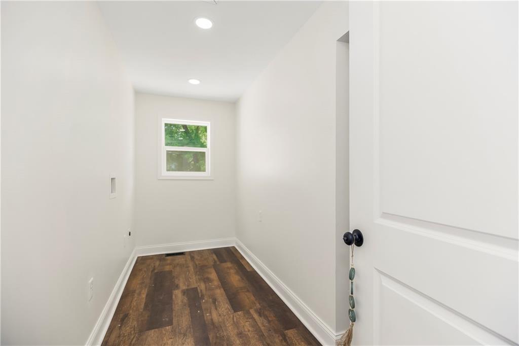 20513 Lowemont Road Easton, KS 66020 - Photo 28 of 34