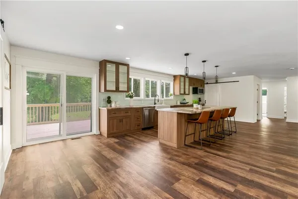 $525,000 | 20513 Lowemont Road, Easton, KS 66020