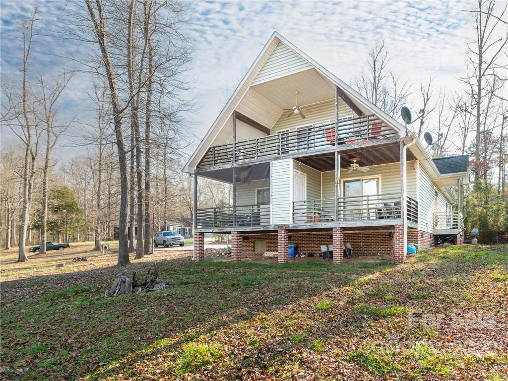 5988 Quarter Road Clover, SC 29710 - Photo 8 of 40 Gallery Image 8