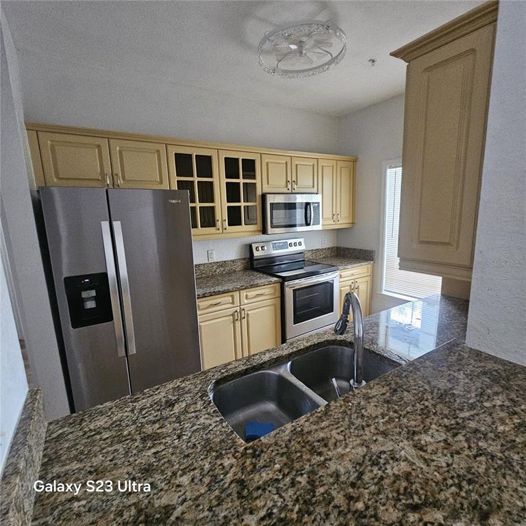3561 Conroy Road, Unit 220 Orlando, FL 32839 - Photo 2 of 18
