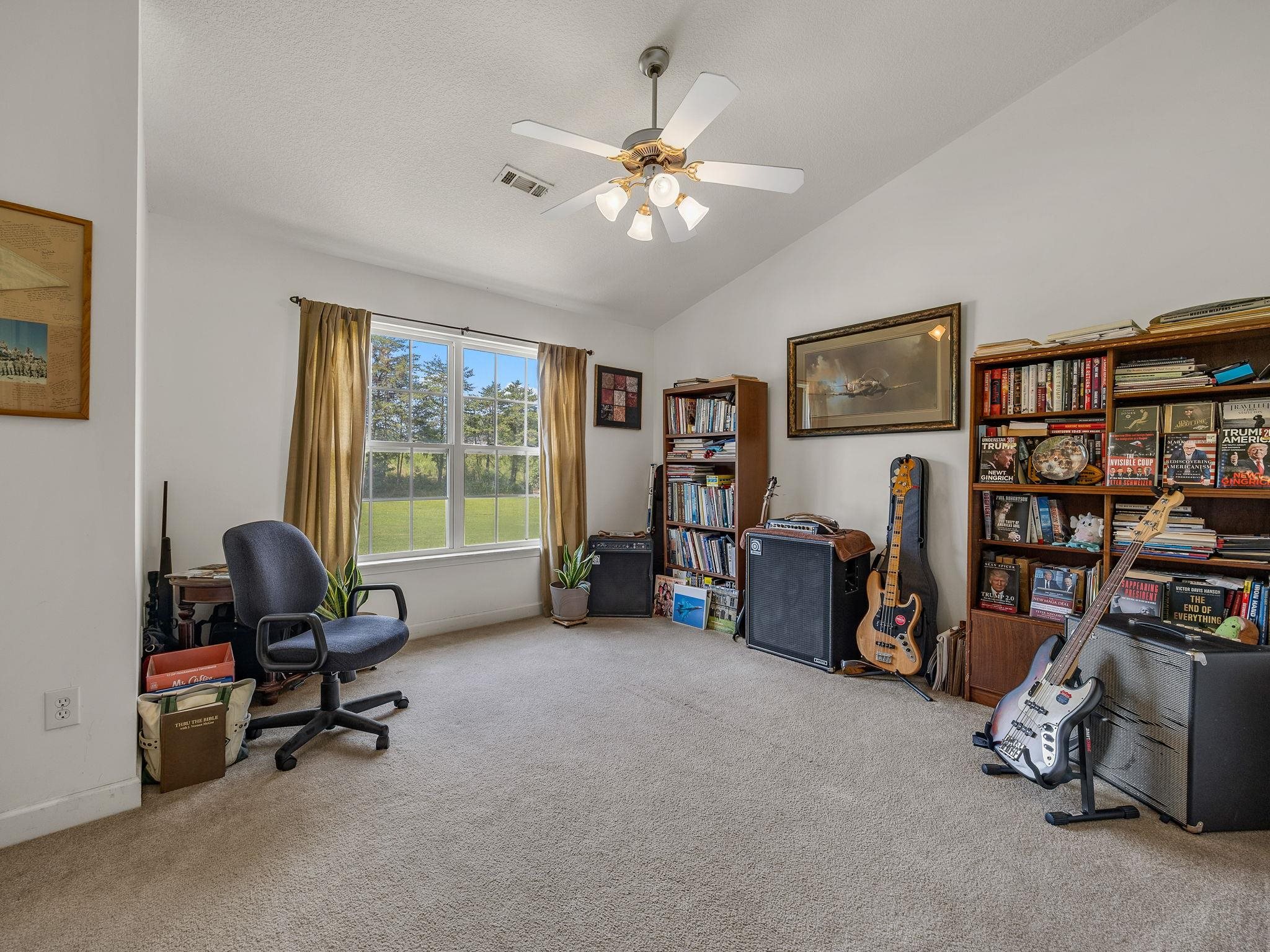 207 Gibbs Road Wellford, SC 29385 - Photo 14 of 34 Gallery Image 14
