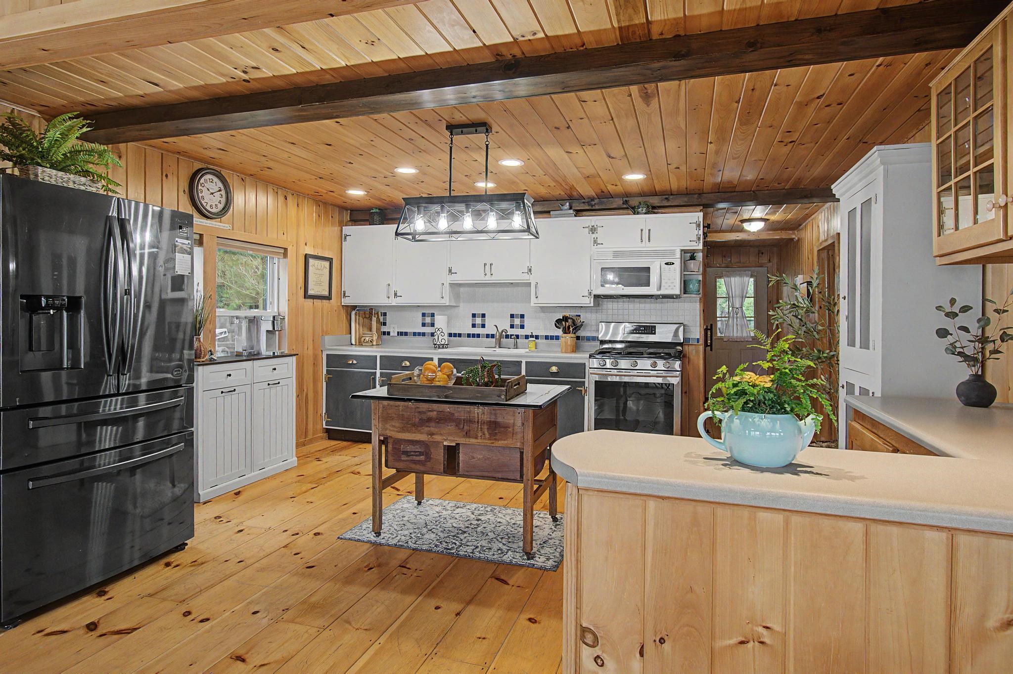 326 Mullen Shore Road Franklin, VT 05457 - Photo 17 of 60