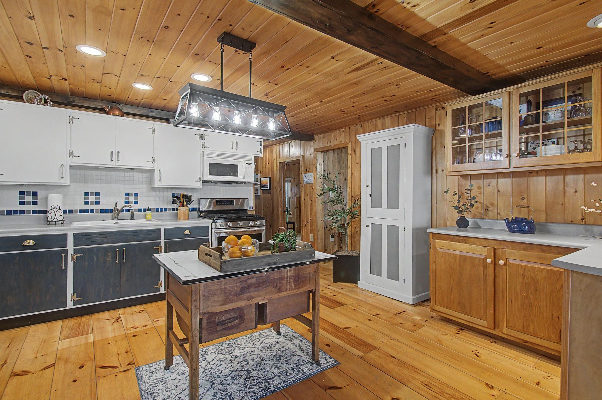 326 Mullen Shore Road Franklin, VT 05457 - Photo 19 of 60