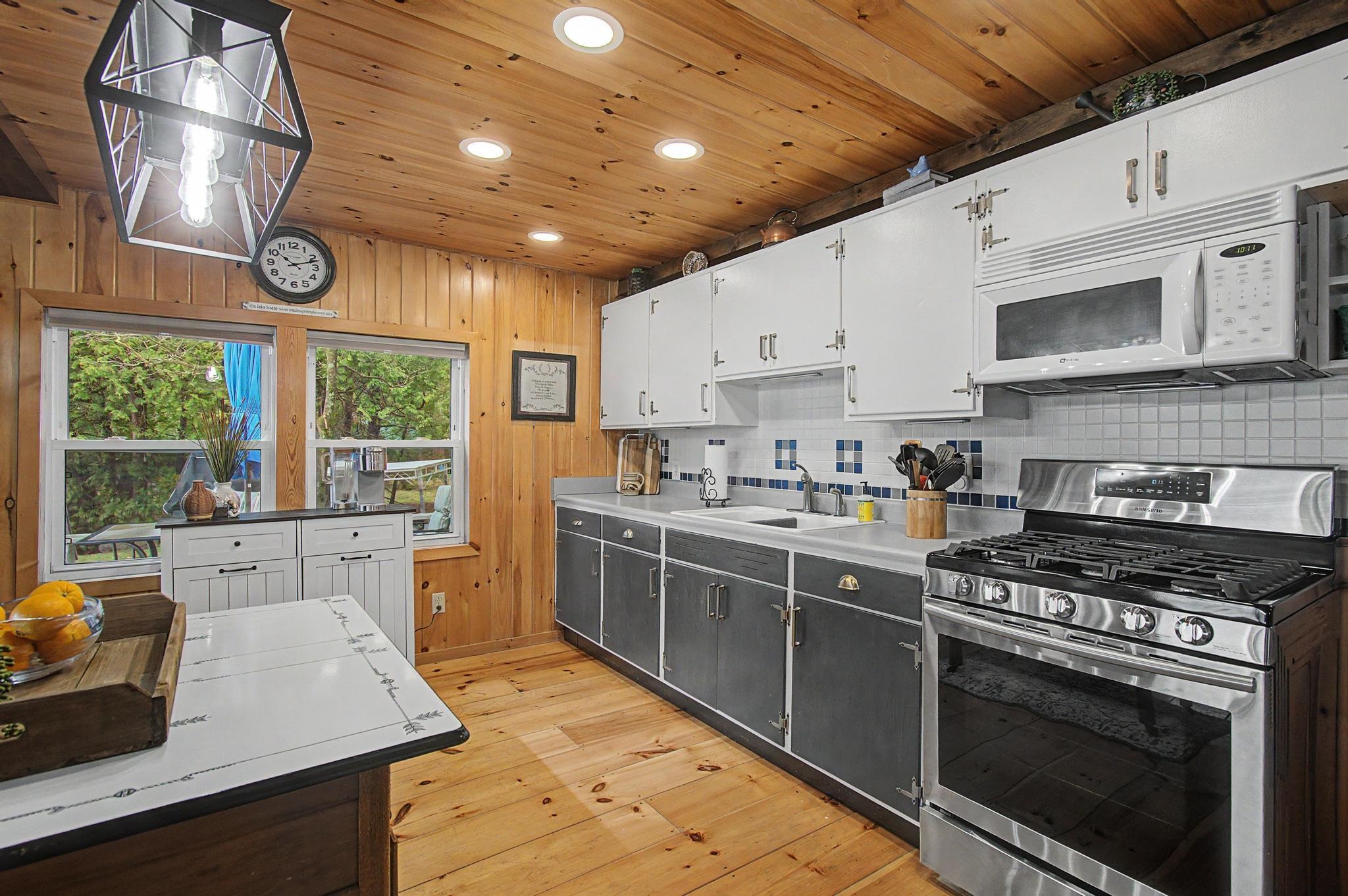 326 Mullen Shore Road Franklin, VT 05457 - Photo 22 of 60