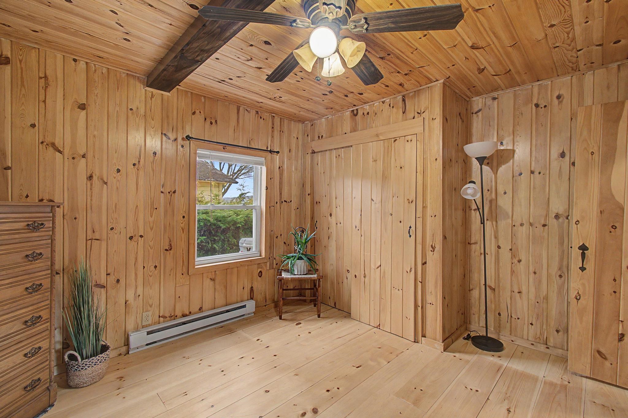 326 Mullen Shore Road Franklin, VT 05457 - Photo 33 of 60