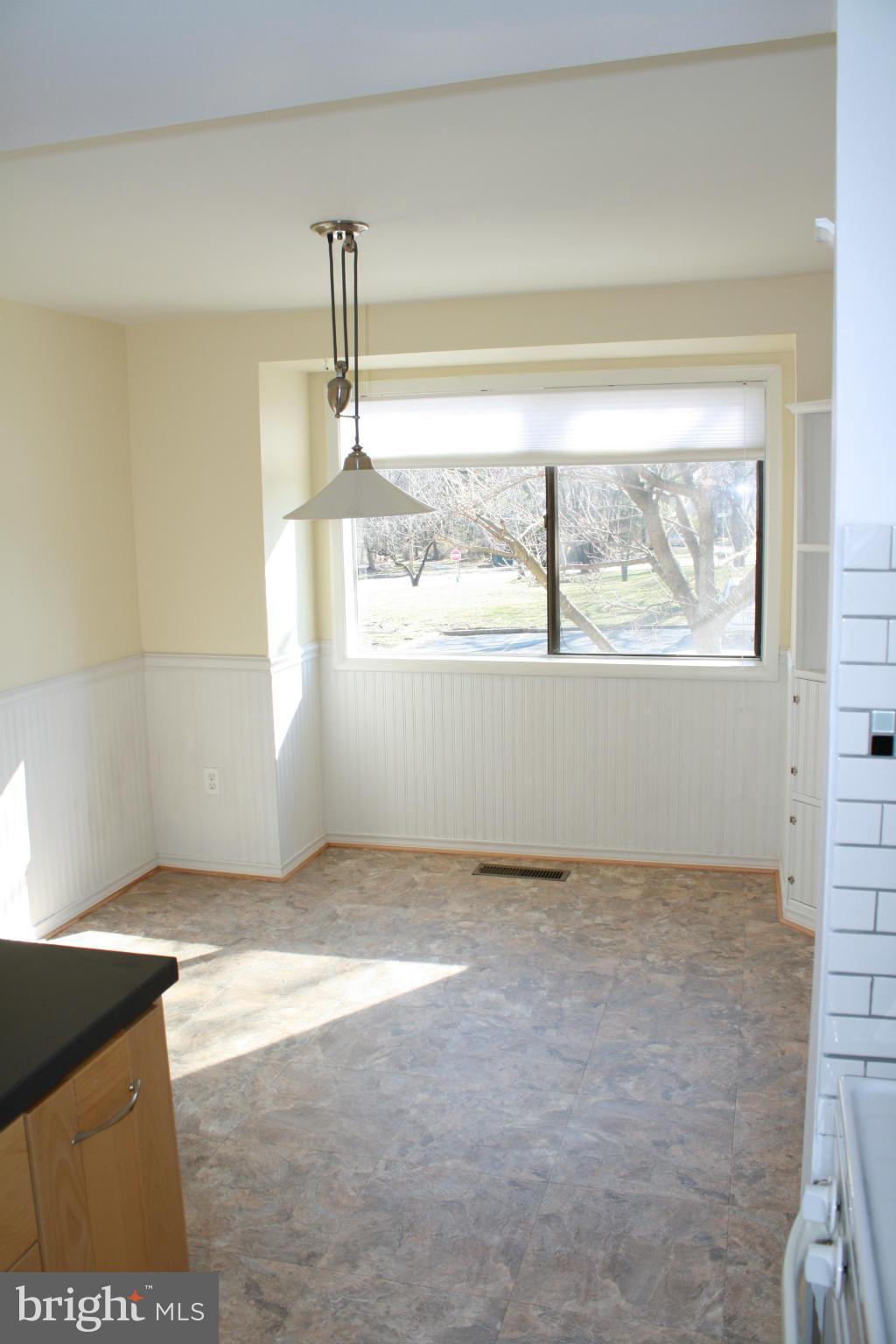 9446 Merryrest Road Columbia, MD 21045 - Photo 11 of 29 Dining / Breakfast Room
