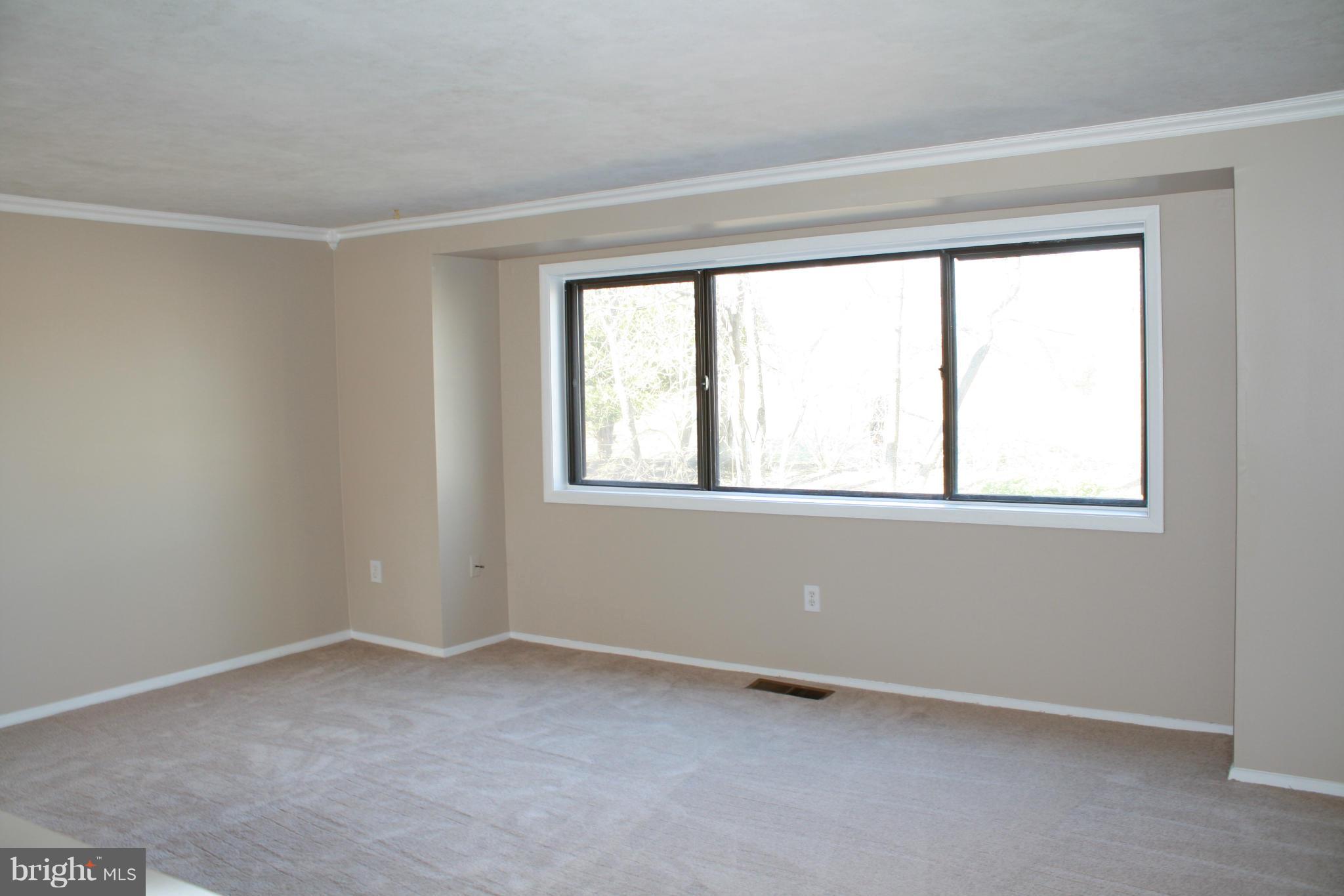 9446 Merryrest Road Columbia, MD 21045 - Photo 6 of 29 Family Room