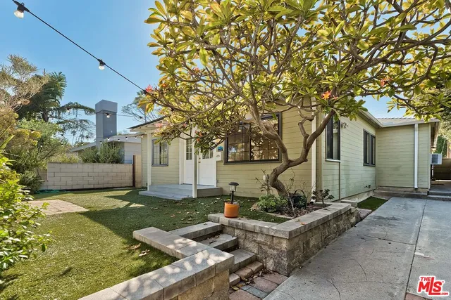 $1,649,000 | 717 Coeur D Alene Avenue, Venice, CA 90291