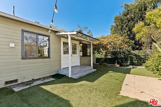 $1,649,000 | 717 Coeur D Alene Avenue, Venice, CA 90291