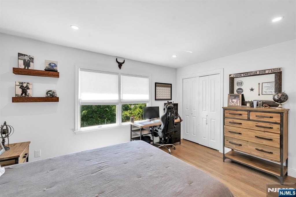 22 Fox Boro Road Wayne, NJ 07470 - Photo 35 of 50