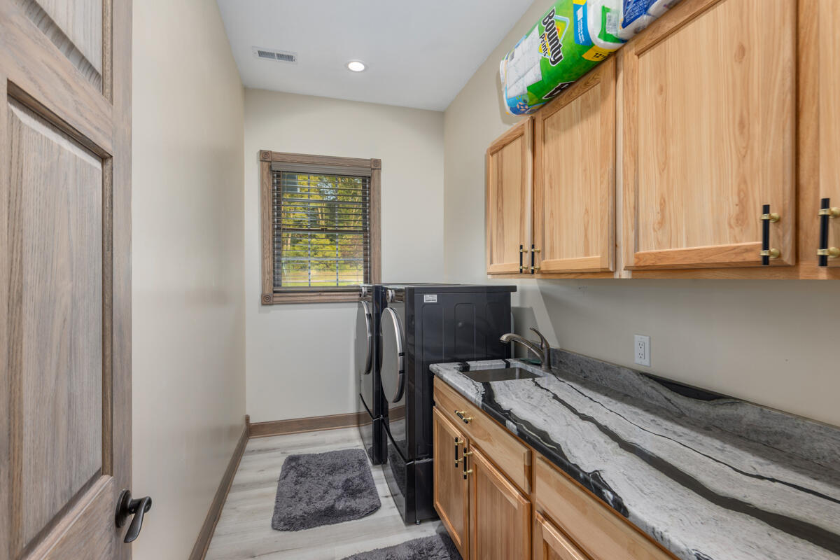 6432 Marsh Road Plainwell, MI 49080 - Photo 29 of 54 IMG_1027