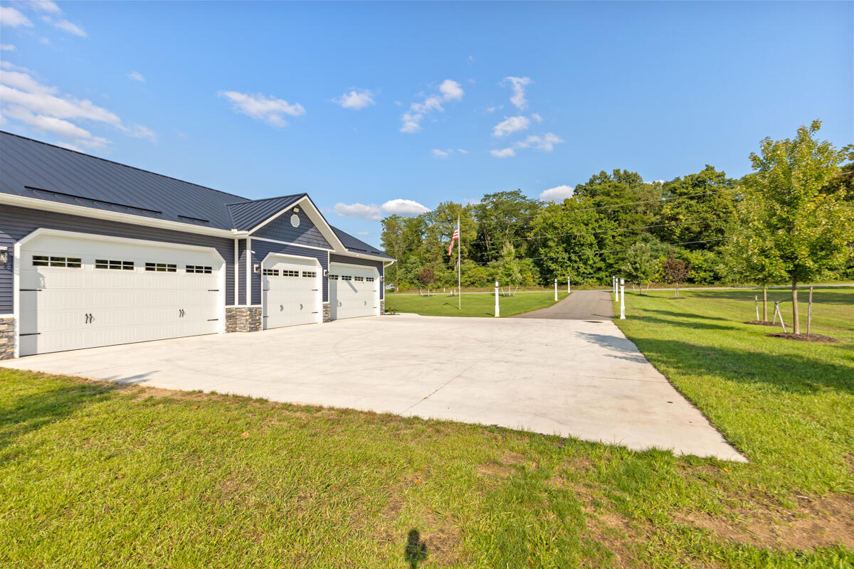 6432 Marsh Road Plainwell, MI 49080 - Photo 35 of 54 IMG_1033