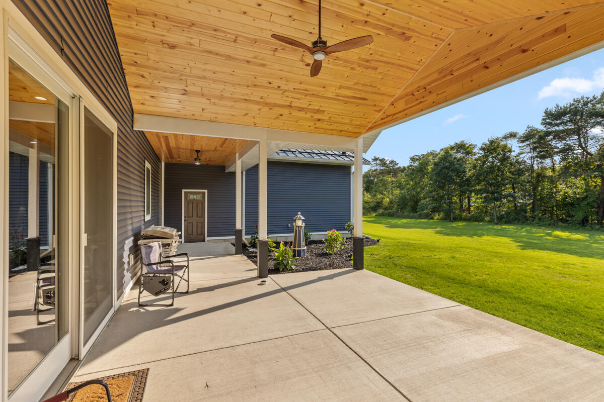 6432 Marsh Road Plainwell, MI 49080 - Photo 36 of 54 IMG_1034