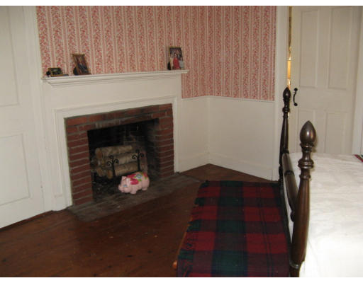 166 Wapping Road Kingston, MA 02364 - Photo 10 of 16 Gallery Image 10