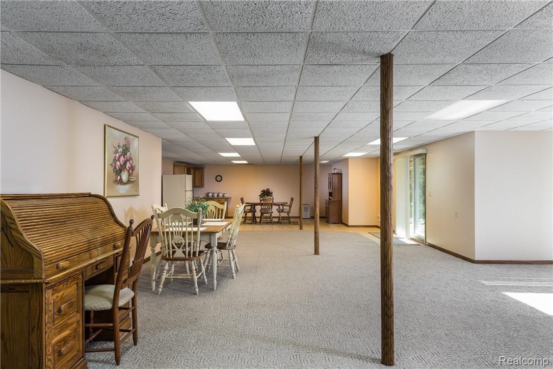 3270 Hixon Road Rochester, MI 48306 - Photo 22 of 34 22.jpg