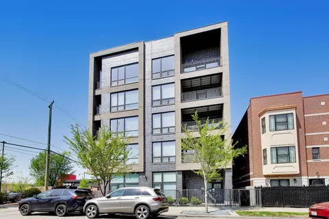 $299,000 | 2342 West Adams Street, Unit 208, Chicago, IL 60612