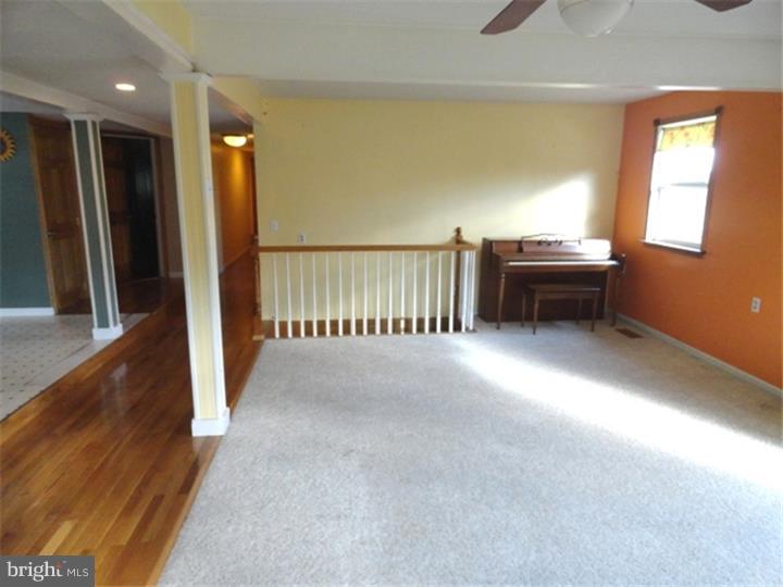 78 Passmore Road Bechtelsville, PA 19505 - Photo 6 of 25 Living Room