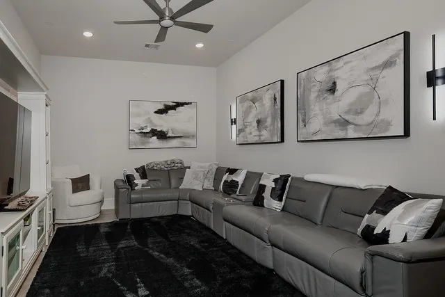 $750,000 | 22012 Canyon Trail Way, Porter, TX 77365