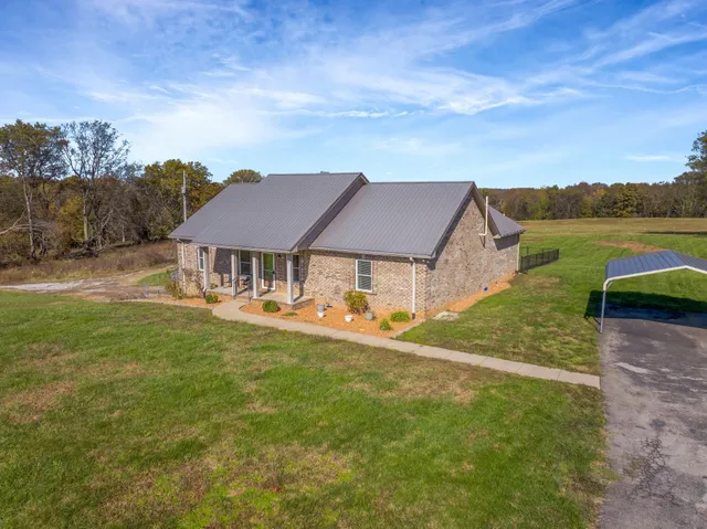 $699,000 | 5440 Eugene Kennedy Lane, Cedar Hill, TN 37032