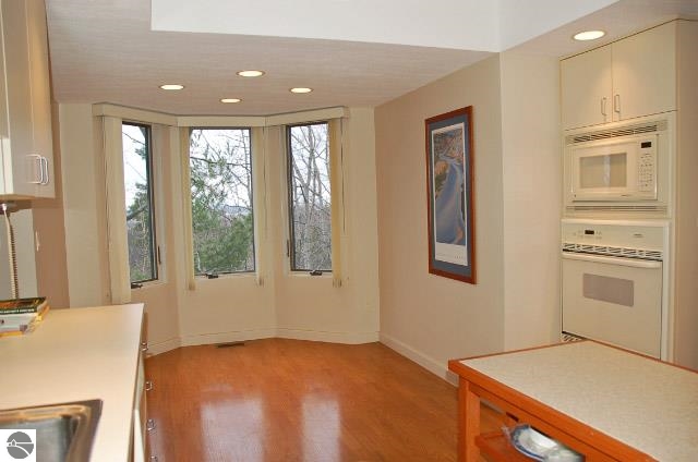 5014 Woodridge Road Maple City, MI 49664 - Photo 49 of 60 1784075-48.JPG