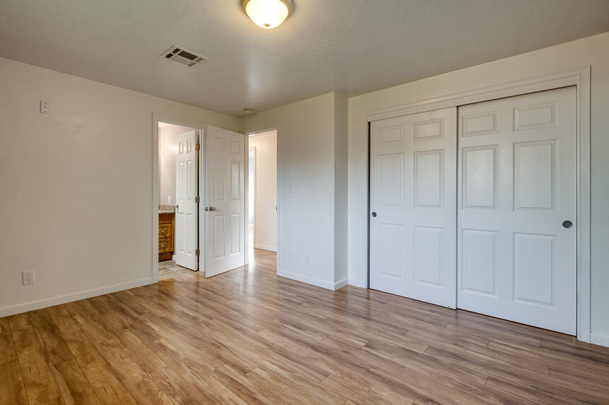 2358 Roberts Road Medford, OR 97504 - Photo 16 of 26 2358 Roberts-20