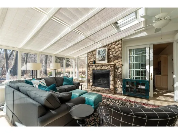 $1,550,000 | 28589 Lake Street, Frontenac, MN 55026