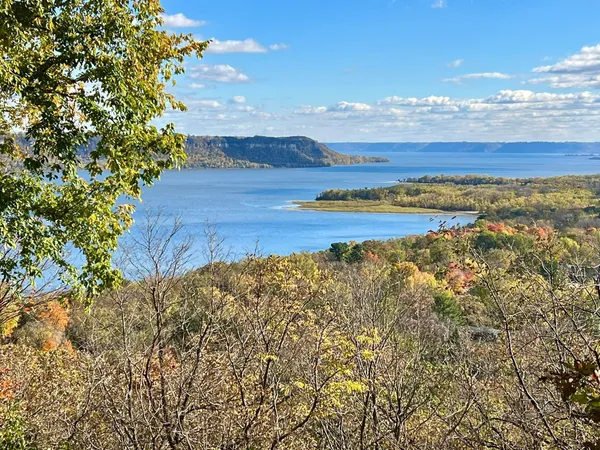 $1,550,000 | 28589 Lake Street, Frontenac, MN 55026