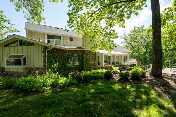 $1,550,000 | 28589 Lake Street, Frontenac, MN 55026